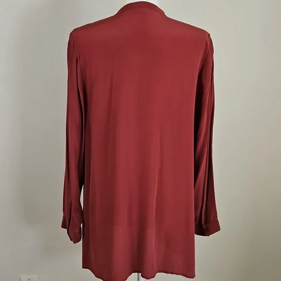Eileen Fisher PL Silk Blouse Maroon Button Front Long Sleeve Quiet Luxury Career - Picture 4 of 9